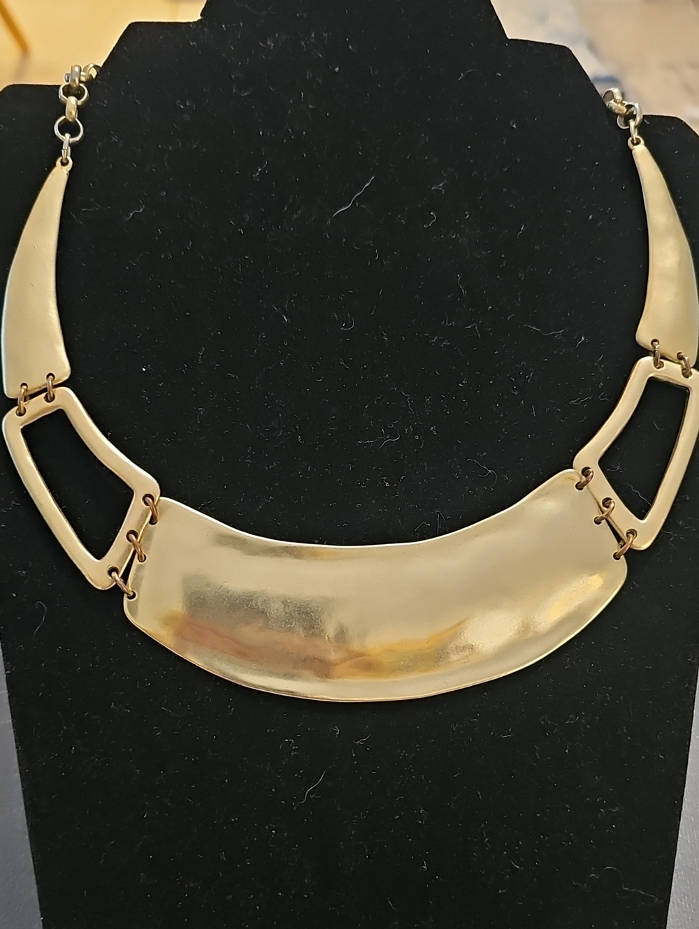 Chicos Statement Bib Necklace Womens OS Gold Hammered Metal Modernist OS L